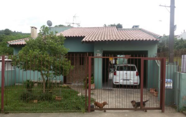 Casa com 116m², 3 dormitórios, 2 vagas no bairro Hípica em Porto Alegre para Comprar