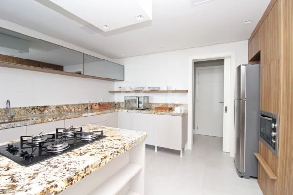 Cobertura para Venda - 351m², 3 dormitórios, sendo 3 suites, 4 vagas - Vila Assunção