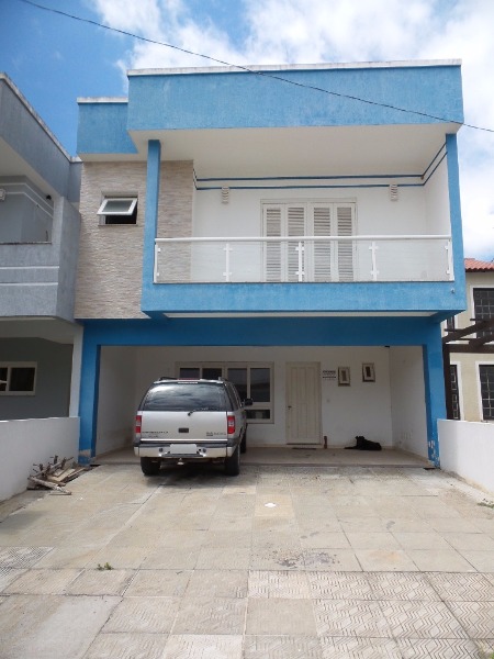 Casa com 290m², 3 dormitórios, 1 suíte, 6 vagas no bairro Aberta Dos Morros em Porto Alegre para Comprar