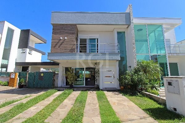 Casa Condominio com 160m², 3 dormitórios, 1 suíte, 3 vagas no bairro Jardins Do Lago II em Porto Alegre para Comprar