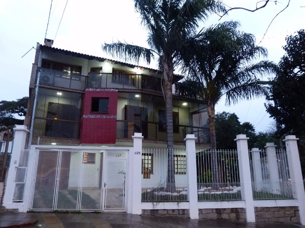 Casa para Venda - 525m², 3 dormitórios, sendo 3 suites, 4 vagas - Vila João Pessoa
