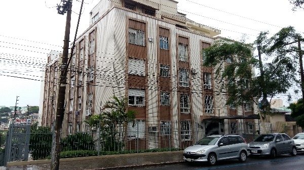 Apartamento com 58m², 2 dormitórios, 1 vaga no bairro Nonoai em Porto Alegre para Comprar