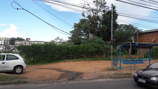 Terreno com 2.120m² no bairro Cavalhada em Porto Alegre para Comprar