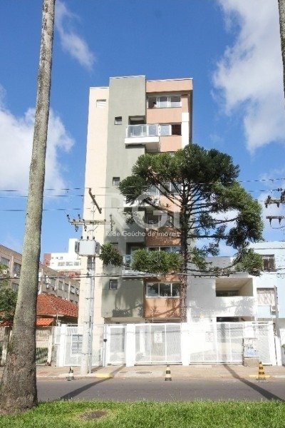 Apartamento com 60m², 2 dormitórios, 1 suíte, 1 vaga no bairro Menino Deus em Porto Alegre para Comprar