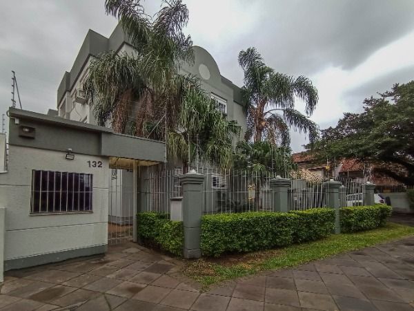 Apartamento com 74m², 3 dormitórios, 1 suíte, 1 vaga no bairro Ipanema em Porto Alegre para Comprar