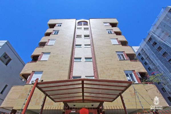 Apartamento com 117m², 3 dormitórios, 1 suíte, 2 vagas no bairro Tristeza em Porto Alegre para Comprar