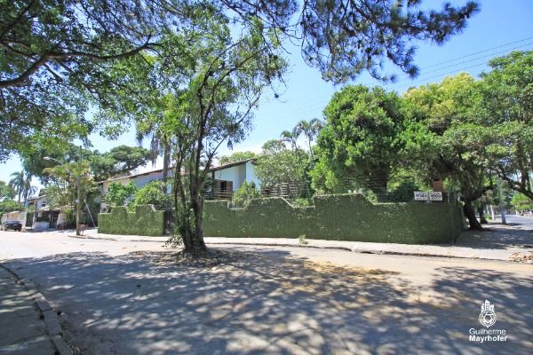 Casa para Venda - 200m², 3 dormitórios, sendo 1 suites, 4 vagas - Ipanema