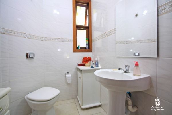 Casa para Venda - 200m², 3 dormitórios, sendo 1 suites, 4 vagas - Ipanema