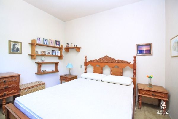 Casa para Venda - 200m², 3 dormitórios, sendo 1 suites, 4 vagas - Ipanema