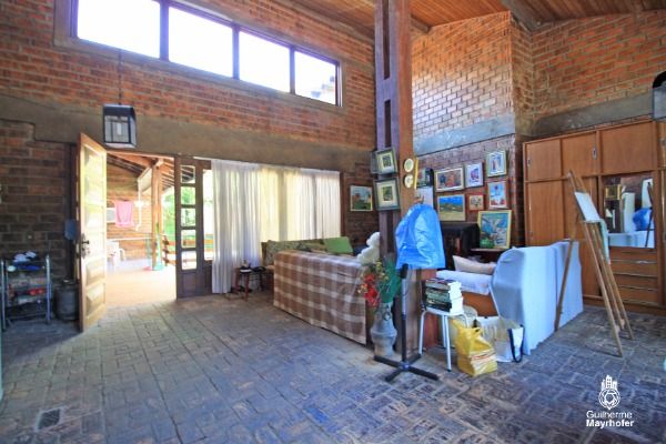 Casa para Venda - 200m², 3 dormitórios, sendo 1 suites, 4 vagas - Ipanema