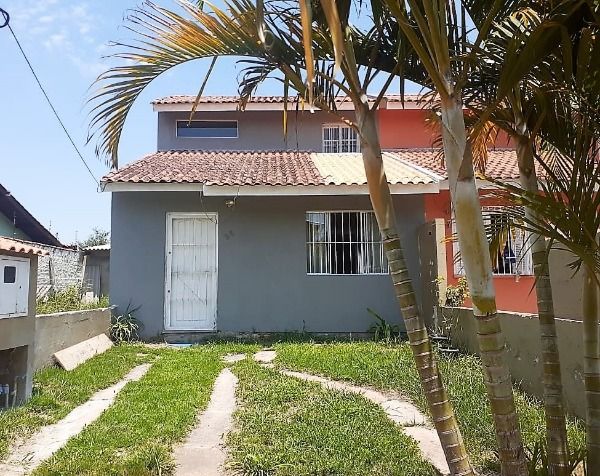 Casa para Venda - 70m², 2 dormitórios, 2 vagas - Hípica