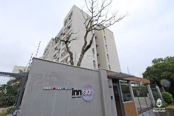Apartamento com 54m², 2 dormitórios, 1 suíte, 1 vaga no bairro Tristeza em Porto Alegre para Comprar