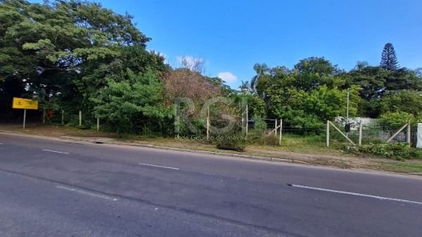 Terreno com 590m² no bairro Cavalhada em Porto Alegre para Comprar