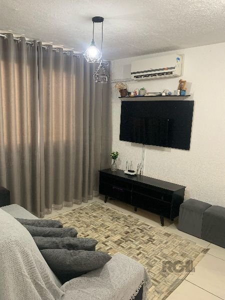 Apartamento para Venda - 48m², 2 dormitórios, 1 vaga - Restinga