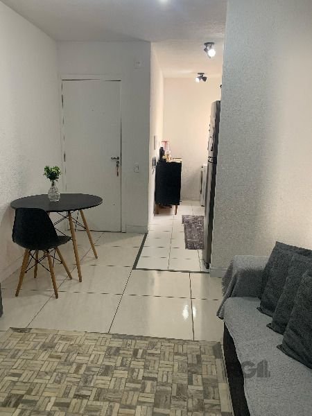 Apartamento para Venda - 48m², 2 dormitórios, 1 vaga - Restinga
