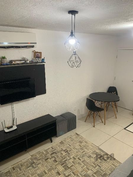 Apartamento para Venda - 48m², 2 dormitórios, 1 vaga - Restinga