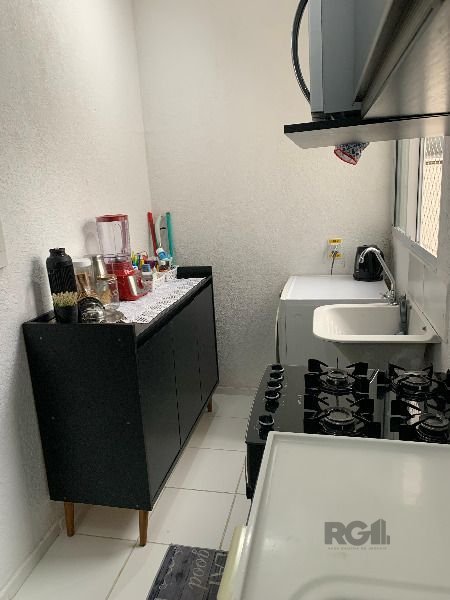 Apartamento para Venda - 48m², 2 dormitórios, 1 vaga - Restinga