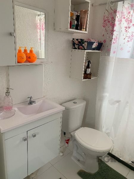 Apartamento para Venda - 48m², 2 dormitórios, 1 vaga - Restinga