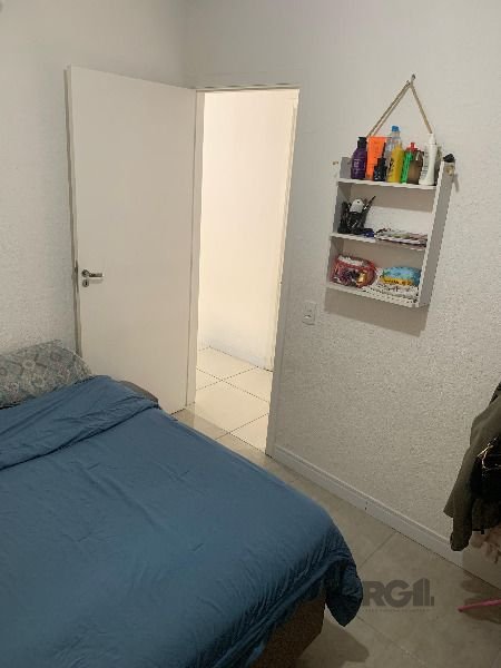 Apartamento para Venda - 48m², 2 dormitórios, 1 vaga - Restinga