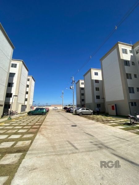 Apartamento para Venda - 48m², 2 dormitórios, 1 vaga - Restinga
