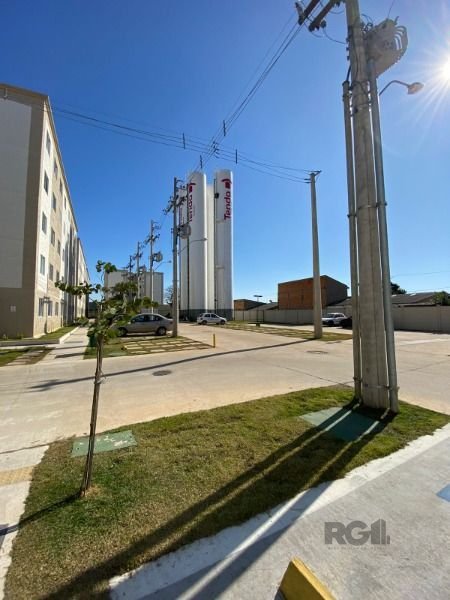 Apartamento para Venda - 48m², 2 dormitórios, 1 vaga - Restinga