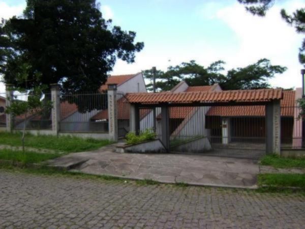Casa com 517m², 4 dormitórios, 4 suítes, 2 vagas no bairro Jardim Isabel em Porto Alegre para Comprar