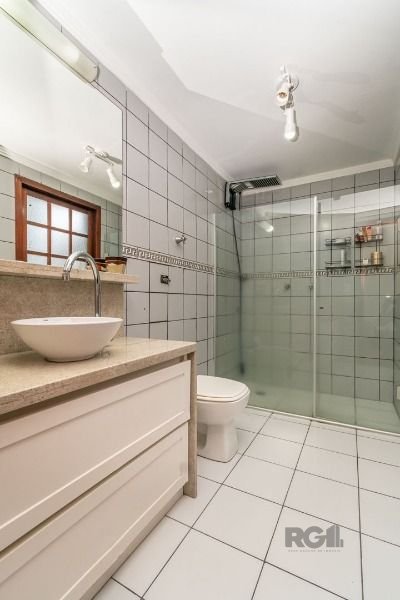 Casa 4 dormitórios