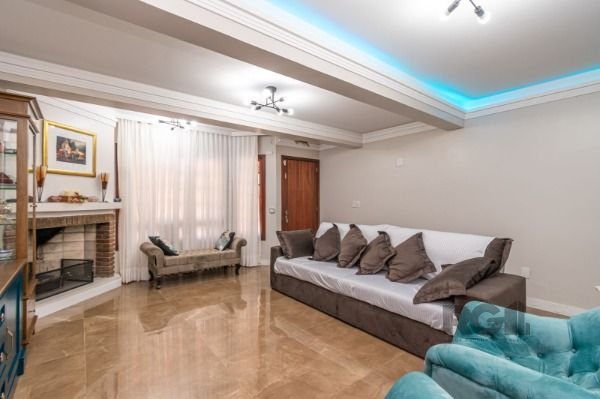 Casa 4 dormitórios