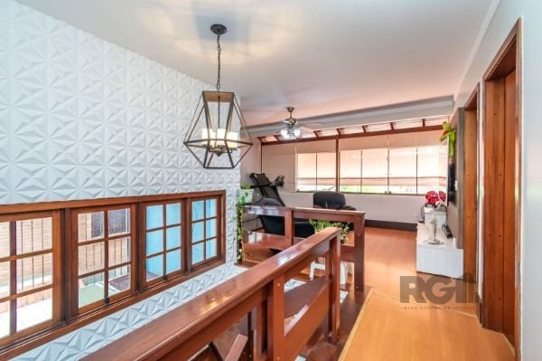 Casa 4 dormitórios