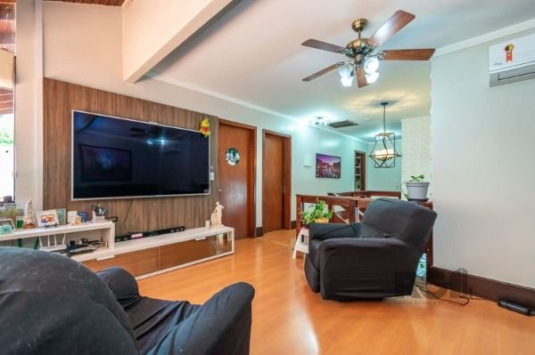 Casa 4 dormitórios