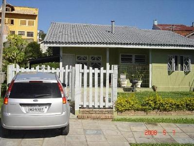 Casa à venda com 109m², 3 quartos, 2 vagas no bairro Ipanema em Porto Alegre