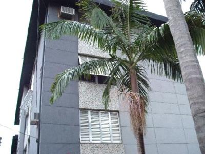 Apartamento à venda com 77m², 3 quartos, 1 vaga no bairro Menino Deus em Porto Alegre
