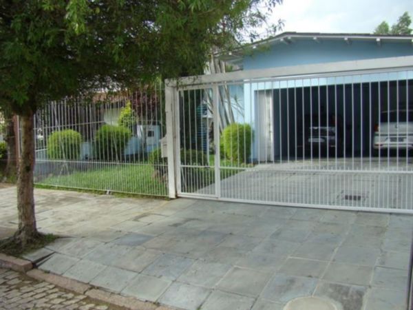 Casa com 181m², 3 dormitórios, 1 suíte, 2 vagas no bairro Ipanema em Porto Alegre para Comprar